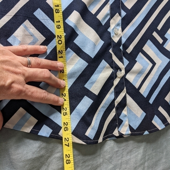 Nwot Calvin Klein Camp Button Down Shirt in Mod Print Geometric Pattern M - Picture 16 of 16